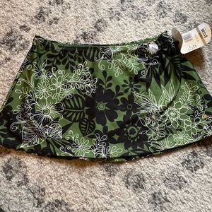 Green print bathing suit skirt cover up